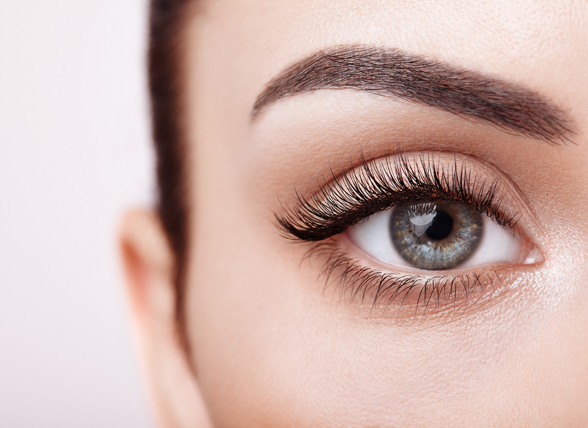How to Get Perfect Lashes Naturally